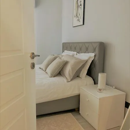 Apartamento Cozy Central Tirana